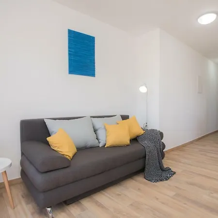 Danijela Apartment *