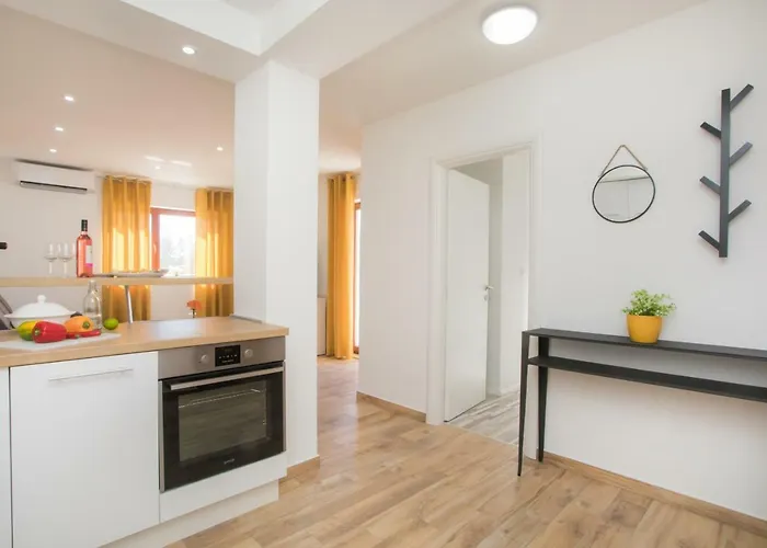 Danijela Apartment *